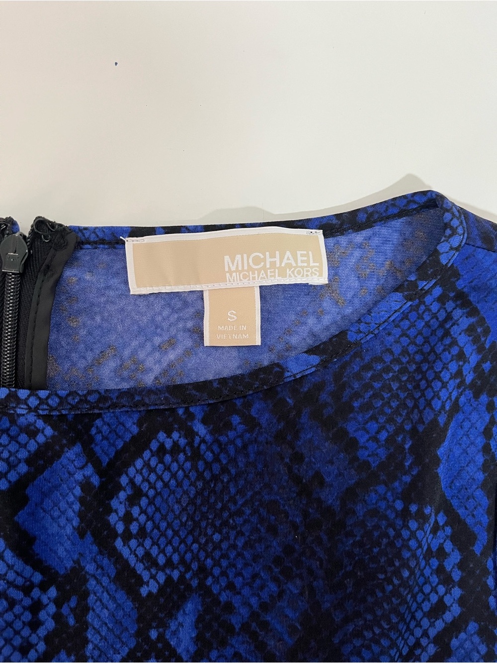 Michael Kors Royal Blue Snake-Print Long-Sleeve Ruched Dress size S - Picture 3 of 6